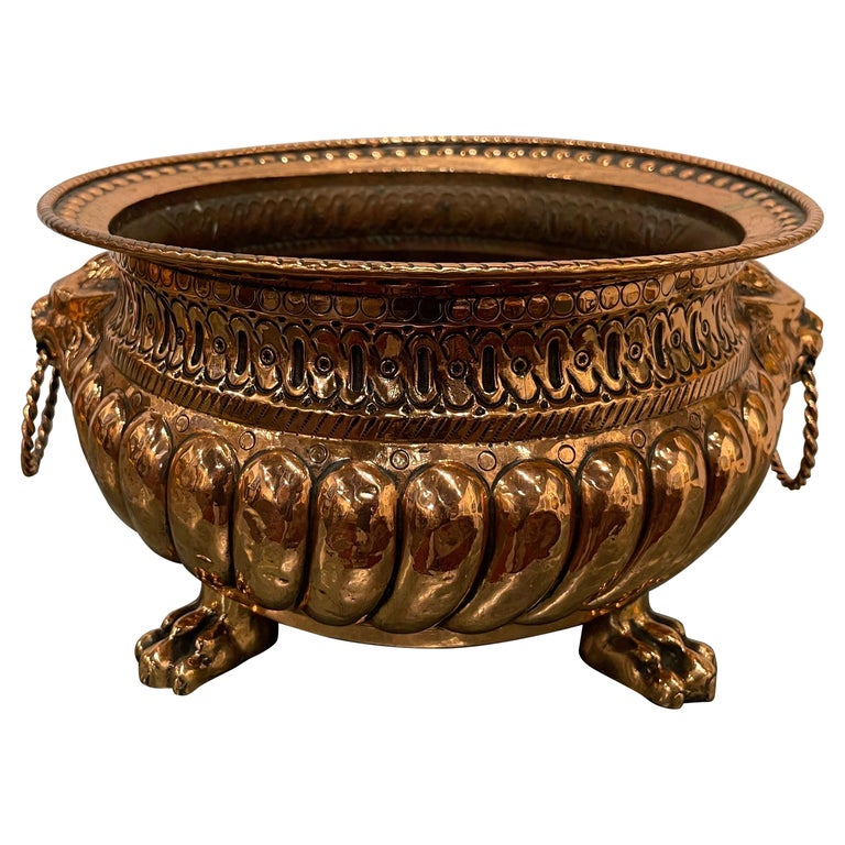 French Copper Jardiniere or Planter with Lion Handles, 19th Century